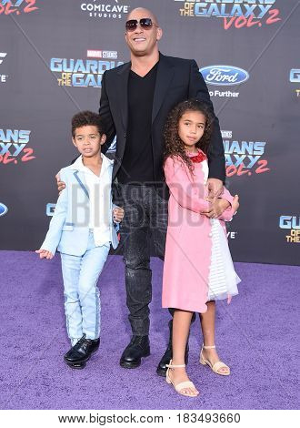 LOS ANGELES - APR 19:  Vin Diesel, Hania Sinclair and Vincent Sinclair arrives for the 
