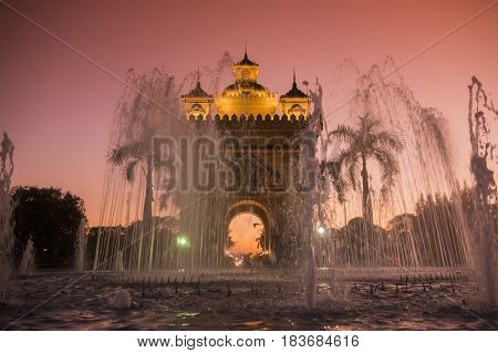 Laos Vientiane Patuxai Arch