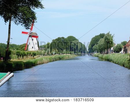 Damme canal and dam, Bruges, Belgium, Europe