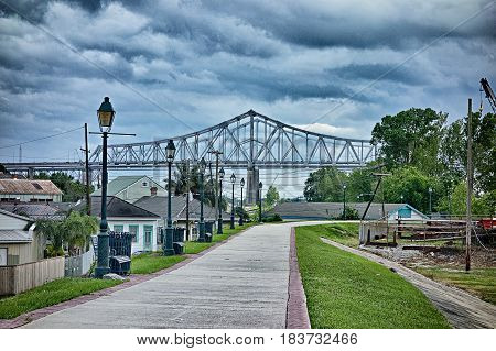 new orleans louisiana city skyline and street scenes