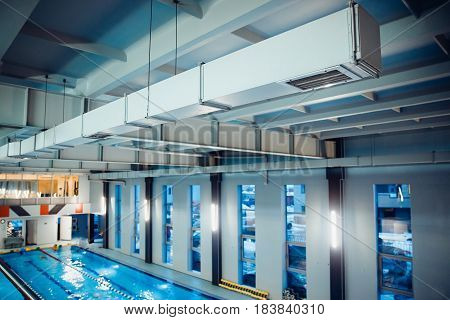 Air ventilation of oxygen in pool and sauna.