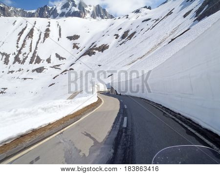 Pass Road Of Nufenen-novena