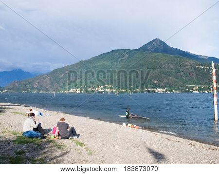 Windsurf E Kitesurf On The Lake