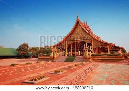 Temple Sirindhorn Wararam
