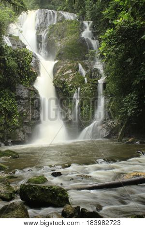cha's waterfall, tapiraí, são paulo, nature and aventure