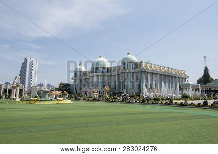 Thailand Pattaya Sukhawadee Palace