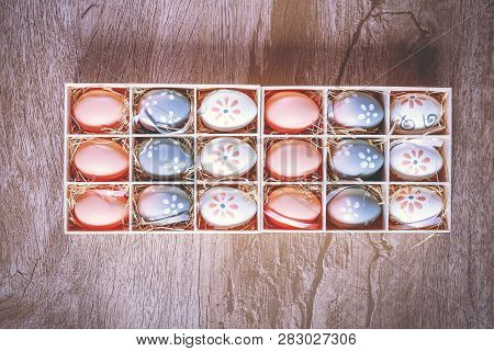 Small Homemade Easter Eggs For Egg Hunting With Kids.