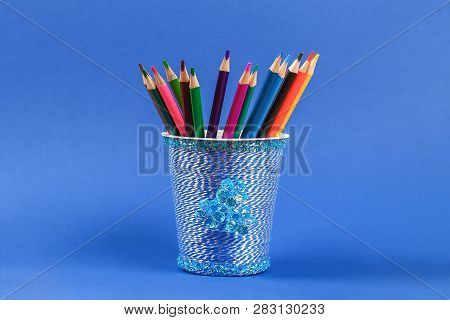 Diy Pencil Holder Plastic Glass Sour Cream, Yogurt Wrapped Thread Blue Background. Decoration Flower