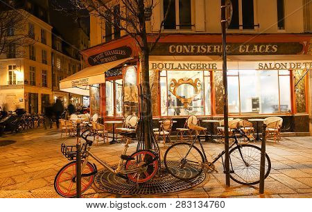 Paris, France-february 02, 2019 : The French Traditional Bakery And Pastry Shop Au Petit Versailles 