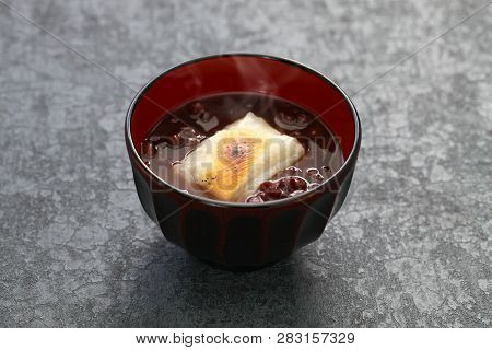 oshiruko, sweet red bean soup with grilled mochi (rice cake), japanese traditional dessert