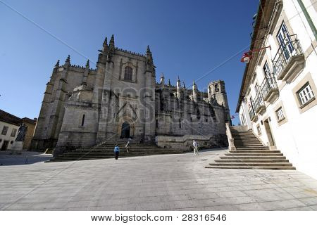 eski kilise Guarda