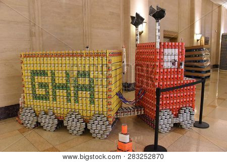 Gha Food Truck, Canstruction Public Art Exhibit At Merchandise Mart, Chicago, Il September 10, 2018