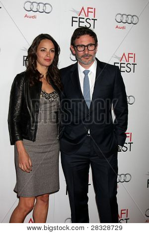 LOS ANGELES - 6 NOV: Berenice Bejo, Michel Hazanavicius arriveert op de 