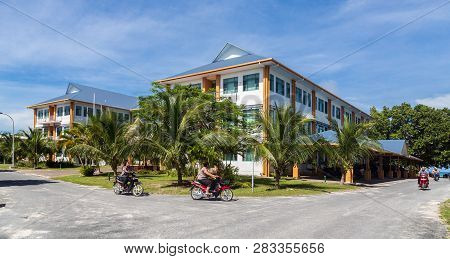 Vaiaku, Tuvalu - Dec 30, 2014: Tuvalu House, Tuvalu Government Building. The Largest And Tallest, On