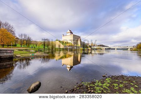 Narva, Estonia - October 21, 2018: Sightseeing Of Estonia. Beautiful Autumn View Of Narva Castle