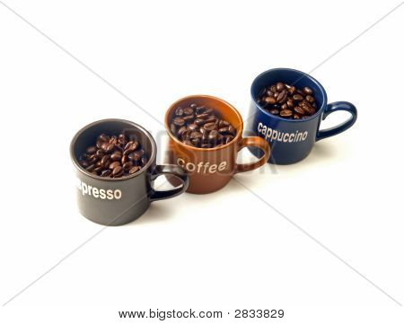 Šálků kávy zrnkové kávy