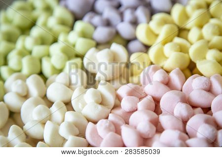 Thai Dessert Shortbread Cookies (kleeb Lam Duan)