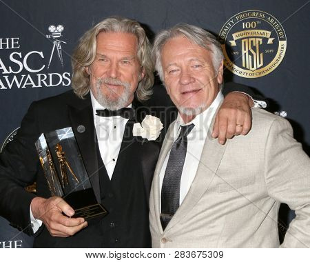 LOS ANGELES - FEB 9:  Jeff Bridges, Loyd Catlett at the 33rd Annual American Society Of Cinematographers Awards at the Dolby Ballroom on February 9, 2019 in Los Angeles, CA