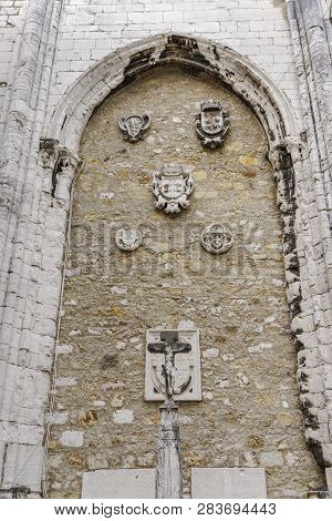 Lisbon, Portugal - July 19 2018: Carmo Convent Artifacts. Main Nave Walls Adorned With Sculptured De
