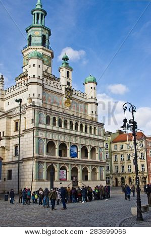 Poznan/poland - February 6th 2019: Crowd Of Tourists Admiring Old Town Square, Taking Photos Of The 