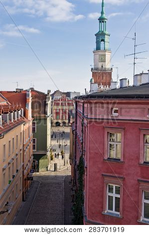 Poznan/poland - February 6th 2019: The Old Town Square With Historic Buildings, Popular Touristic De
