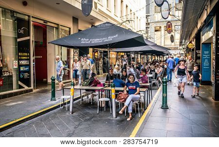 3rd January 2019, Melbourne Australia : Degraves Pedestrian Street View Full Of People On Sunny Summ