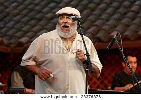 SANTA YNEZ, CA - 30 maj: Poncho Sanchez på 