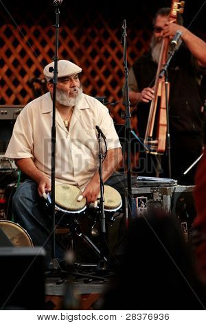 SANTA YNEZ, CA - 30 maj: Poncho Sanchez på 