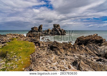 Amazing Coastline At Cape Foulwind Westport New Zealand, Great Coast With The Waves Of The Ocean In 