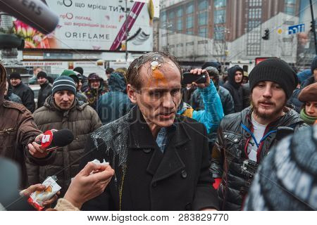 Ukraine, Kiev, January 18, 2014: Demonstration Antimaidan Against Euromaidan On Bessarabka In Kiev