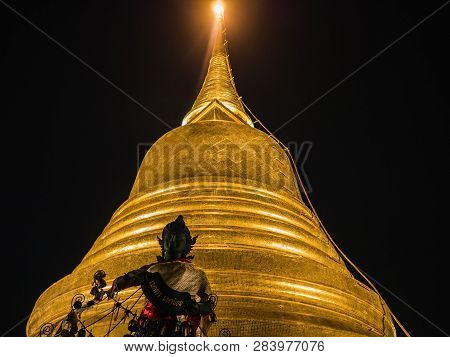 Bangkok/thailand - 22 November 2018:chedi Phukhao Thong Or Golden Mount At Wat Saket Temple In Bangk