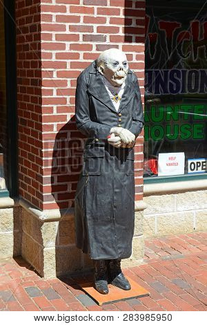 Salem, Ma, Usa - Sep 7, 2014: Ghost Figure In Historic Town Salem, Massachusetts, Usa. Salem Is Famo