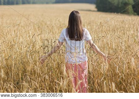 Summer Holidays, Vacation And People Concept - Happy Youngwoman On Cereal Field