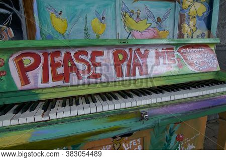 Eumundi, Queensland, Australia - 1st February 2020 : Beautiful Decorated Community Piano Located In 
