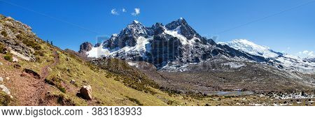Ausangate Trek Trekking Trail, Ausangate Circuit, Cordillera Vilcanota, Cuzco Region, Peru, Peruvian