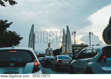 Bangkok,thailand- July10, 2020 : In The Evening Everyday Rush Hour  Traffic Jam  At Democracy Monume
