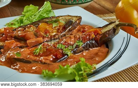 Mini Melanzane Imbottite In Sugo Piccante ,sicilian Stuffed Mini Aubergines In A Spicy Tomato Sauce