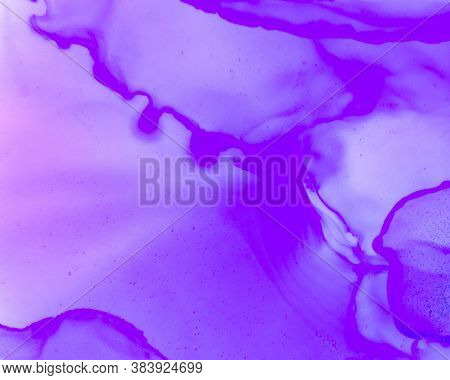 Ethereal Paint Texture. Alcohol Ink Wash Wallpaper. Purple Modern Spots Splash. Alcohol Inks Flow Ef