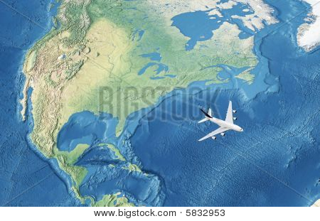 Bílý civilní letadla nad The Atlantského oceánu létání do Evropa