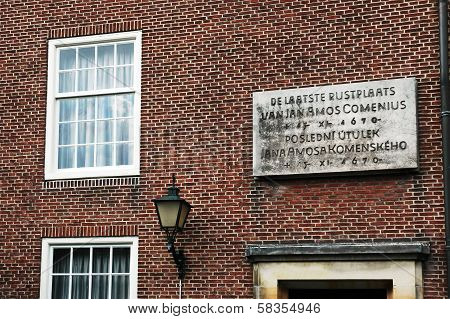 NAARDEN, HOLLAND CIRCA SEPTEMBER 2005 - A memorial plaque above the entrance to the museum in Naarde