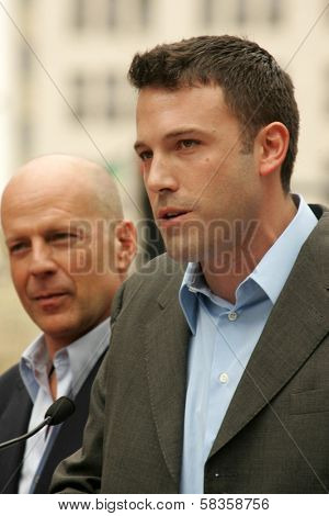 Bruce Willis and Ben Affleck at the Ceremony honoring Bruce Willis with the 2,321st star on the Hollywood Walk of Fame. Hollywood Boulevard, Hollywood, CA. 10-16-06
