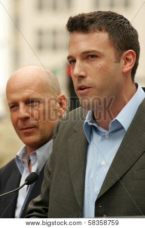 Bruce Willis and Ben Affleck at the Ceremony honoring Bruce Willis with the 2,321st star on the Hollywood Walk of Fame. Hollywood Boulevard, Hollywood, CA. 10-16-06