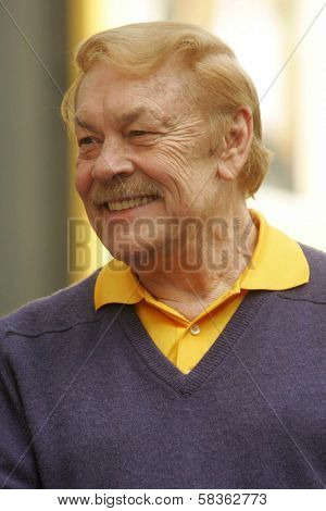 Jerry Buss  at the Ceremony Honoring Los Angeles Lakers Owner Jerry Buss with the 2,323rd star on the Hollywood Walk of Fame. Hollywood Boulevard, Hollywood, CA. 10-30-06