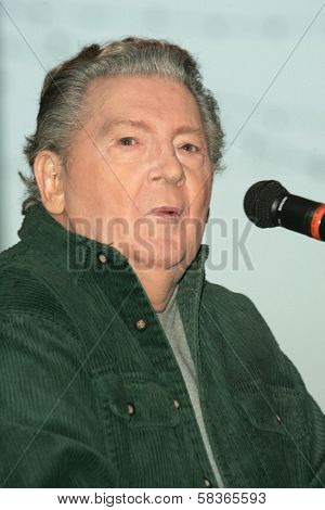 Jerry Lee Lewis at the Jerry Lee Lewis in-store appearance and performance. Virgin Megastore, Hollywood, CA. 10-12-06