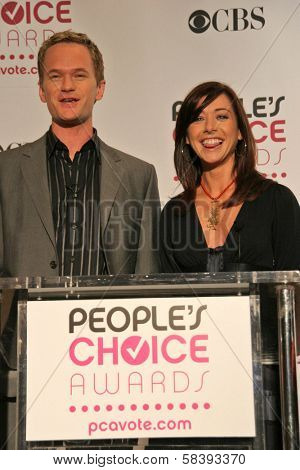 LOS ANGELES - NOVEMBER 07: Neil Patrick Harris and Alyson Hannigan during the 33rd Annual People's Choice Awards Nominations at Peninsula Hotel in November 07, 2006 in Beverly Hills, CA.