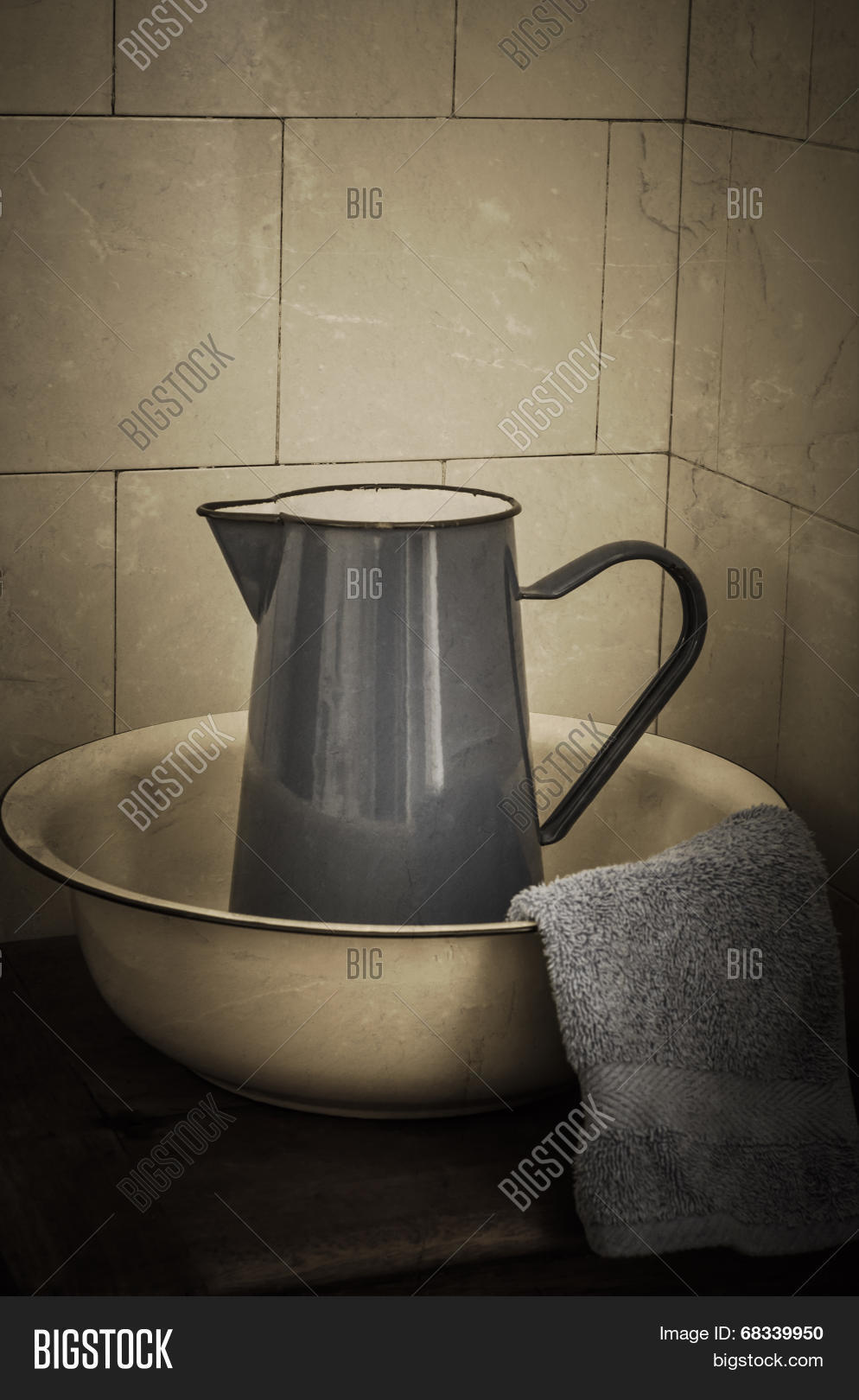 Ванна кувшин. М166. Кувшин для умывания. Пластмассовый кувшин для ванной. Умывальный набор кувшин и тазик.