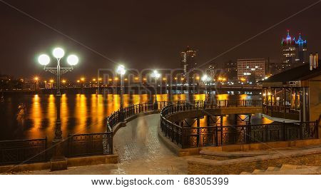 Evening shot of promenade in Donetsk.