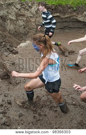 Attractive Girl In Extrime Racing