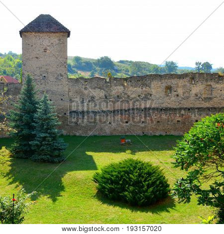 Courtyard of the medieval fortified saxon church in Calnic, Transylvania
Câlnic village is known for its castle, which is on UNESCO's list of World Heritage Sites