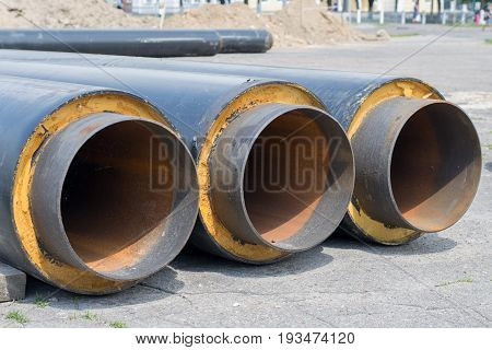 Laying of large-diameter pipes to replace the heating main